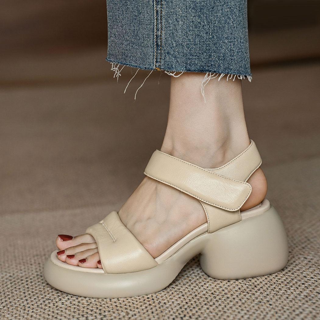 Thick soled high for women's 2024 summer new soft leather thick heels with raised waterproof platform, black open toe sandals #50 ddmykukumalu