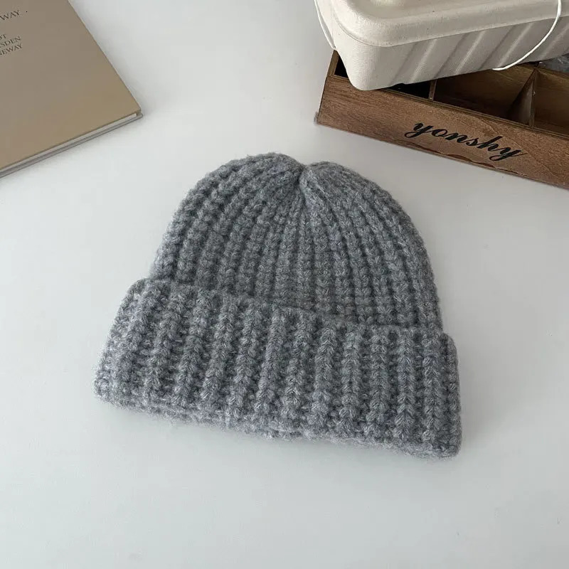 Solid Color Small Fresh Wool Hat Womens Autumn and Winter Warm Windproof Japanese Korean Melon Fur Knitted Beanie Hat Men 241214