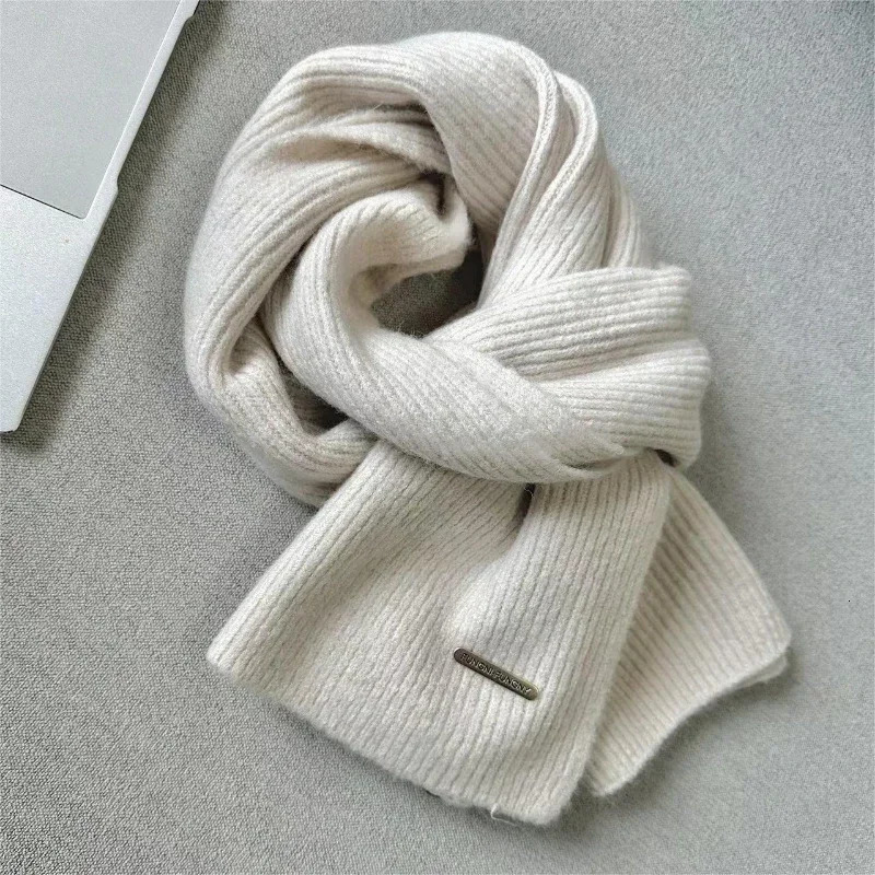 High Quality Classic Wool Solid Scarf Men Women Winter Autumn Knitted Thick Warm Soft Muffler Male Female Korean Version Scarf 241220