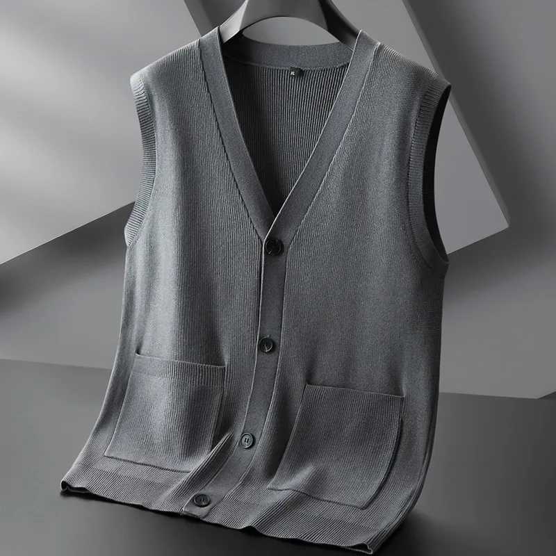 New Arrival Fashion Suepr Large Autumn Mens V-Neck Knitted Cardigan Vest Fashion Sweater Plus Size XL 2XL 3XL 4XL 5XL 6XL 7XLXJ241221