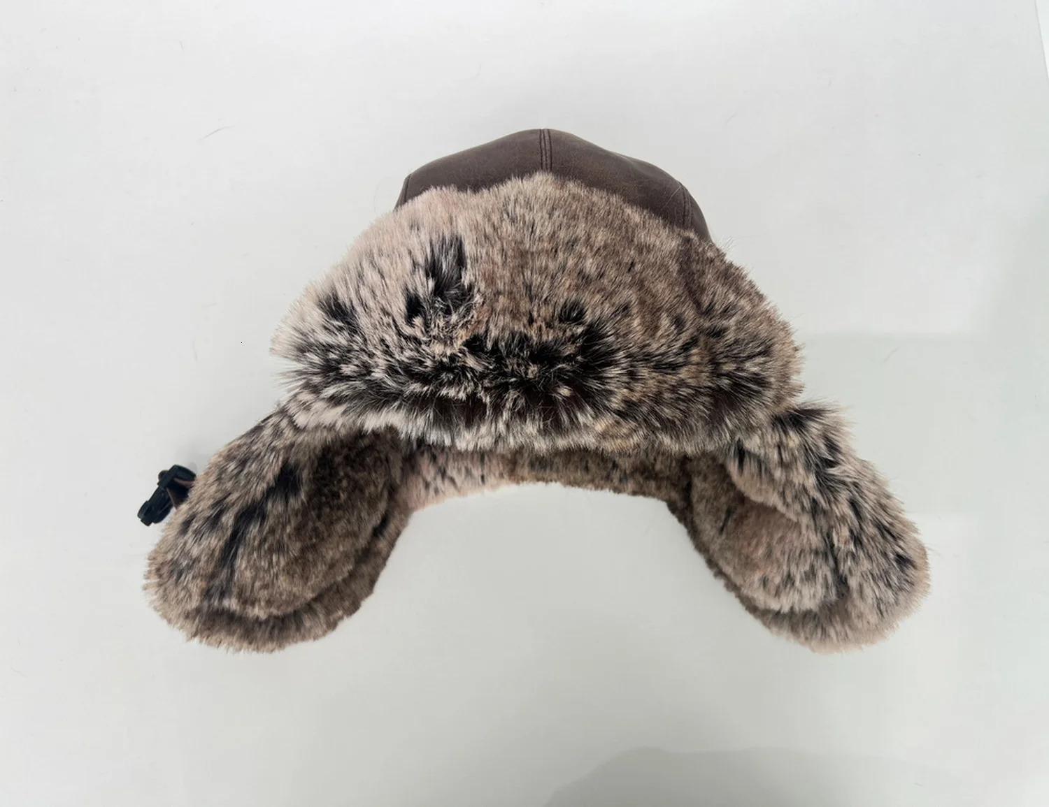 Brown artificial leather winter fur pilots hat torpedo wind hat bomber artificial fur flip cover cavalry trap refrigerated snow hat 241220
