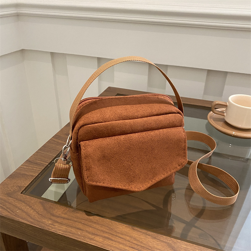 new Korean version single shoulder crossbody bag casual hundred bag designer fashionable and avant garde outdoor backpack trend shoulder bag bag
