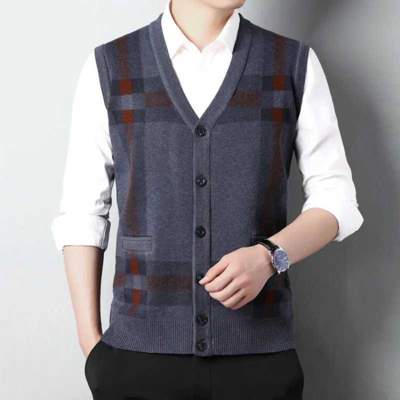 Mens V-neck Sleeveless Vest Classic Business Mens Knitted Vest Cardigan SweaterXJ241221
