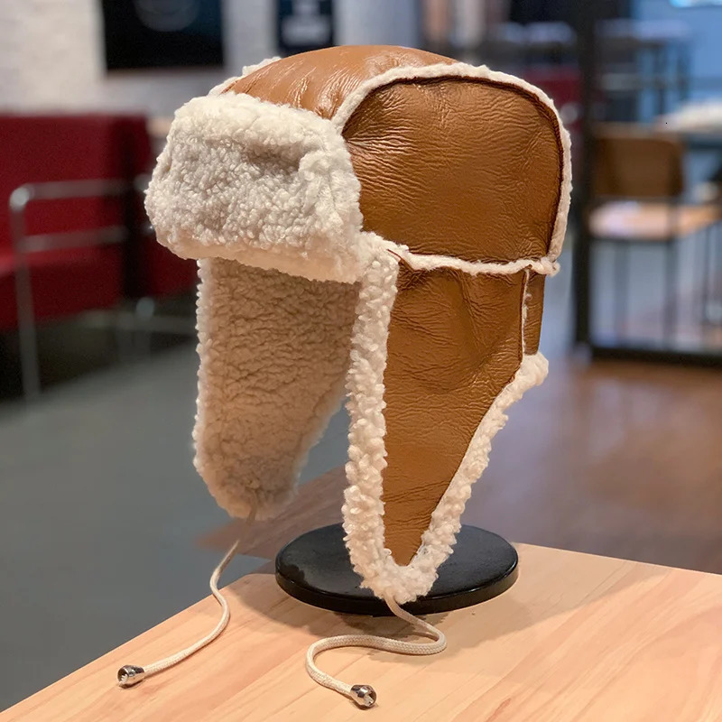 Lei Feng Hat Womens Winter Sheepskin Thick Warm Hat Ear Hood Protective Hat Leather Snow Hat with Ear Hood Windproof Warm Hat 241220