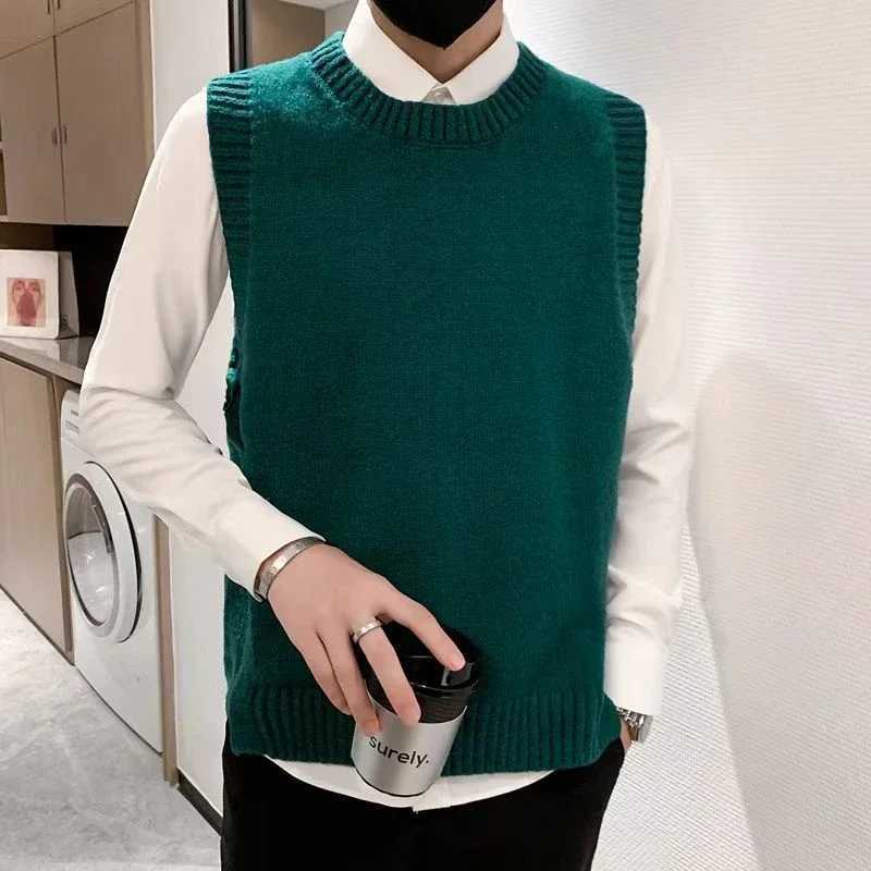 Vest Crewneck Sleeveless Knitted Sweaters for Men Waistcoat Round Collar Business Green Man Clothes Fun Aesthetic Meme Sheap A SXJ241221