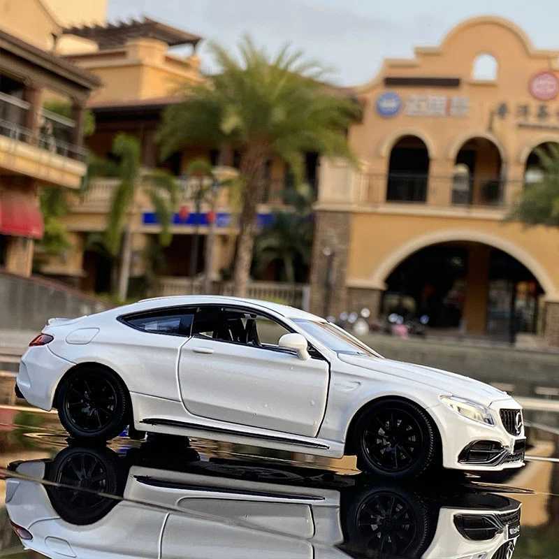 1 32 C63S Coupe Alloy Car Model Diecast Metal Toy Vehicles Car Model Collection Simulation Sound and Light Childrens GiftsXJ241221