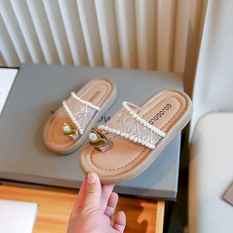 Slipper Child Shoe Girl Princess Slippers Summer New Little Girl Soft Sole Sandals Versatile Pearl Clip Shoe Fashionable Fairy Style H241217