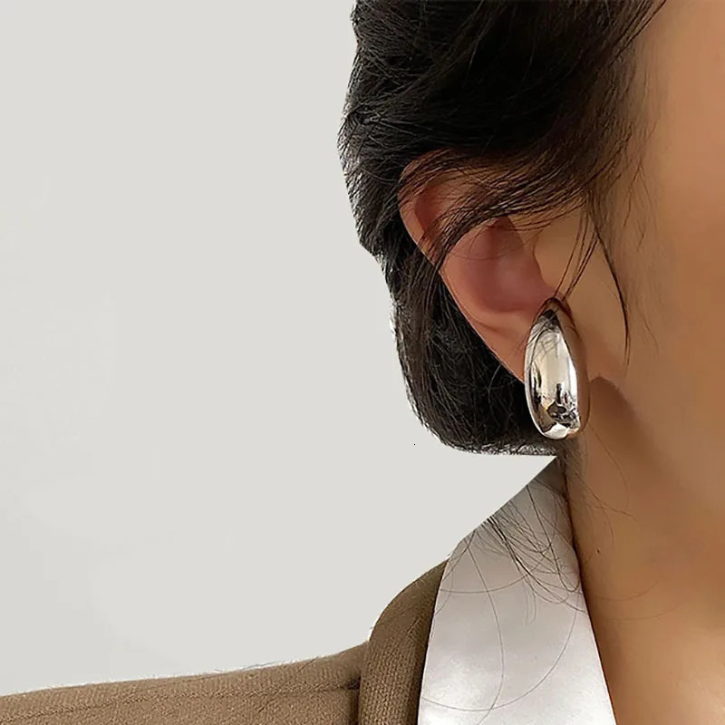 Trendy Metal Shiny Water Drop Earrings Women Ear Cuff Vintage Unique Elegant No Piercing Ear Jewelry 241220