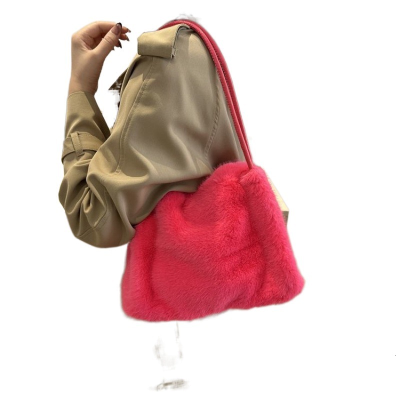 Multifunctional Instagram Women s Cute Plush Autumn Winter New Shoulder Bag Super Hot Handbag Designer Plush Bag bag