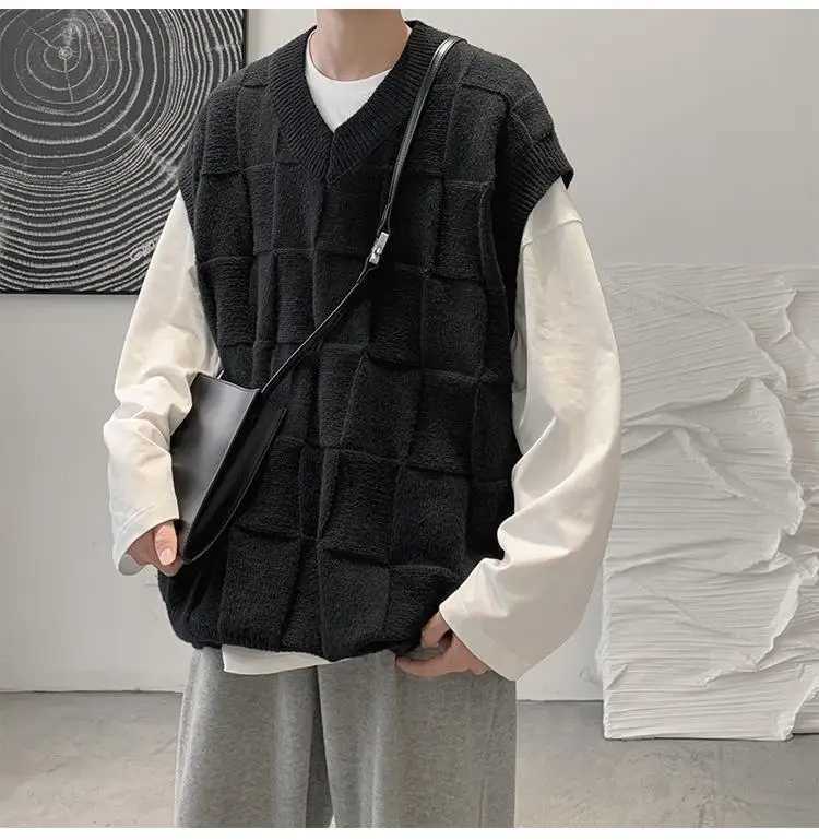 Spring Autumn Fashion Solid Casual Pullover Tess Vest Men Loose Knitted Top Student Preppy Style Sweater Gentle Retro PatchworkXJ241221