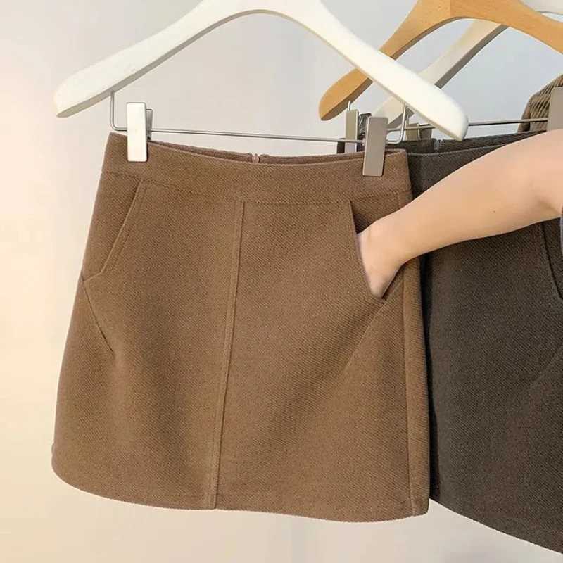 Simplicity Office Lady Autumn Winter Woolen Women Thicken Solid Zipper Pocket Vintage Fashion High Waist Short Slim A-line SkirtXJ241221