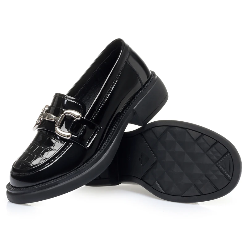AIYUQI Women's Loafers Spring Round Toe Genuine Leather Ladies Shoes British Style Large Size Slip on Shoes for Women