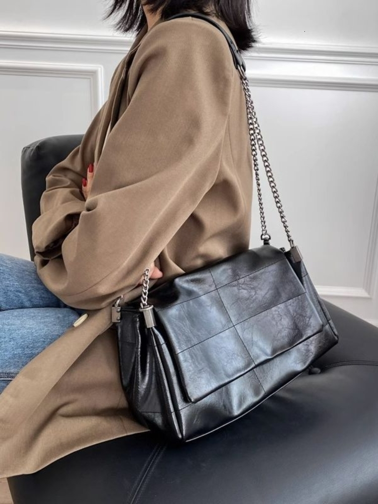 New Fashion Women s Commuter Bag Designer Chain Crossbody Bag Women s Single Shoulder Large Capacity Handbag Cross Square PU bag