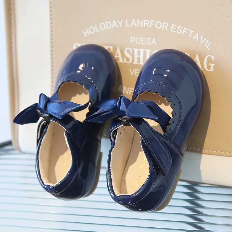 Sneakers New Children Shoes Girls Leather Cute Bow Princess Shoes Program Performance Stage Walk Props Shoes Kids Party Ceremonial Shoes H241221