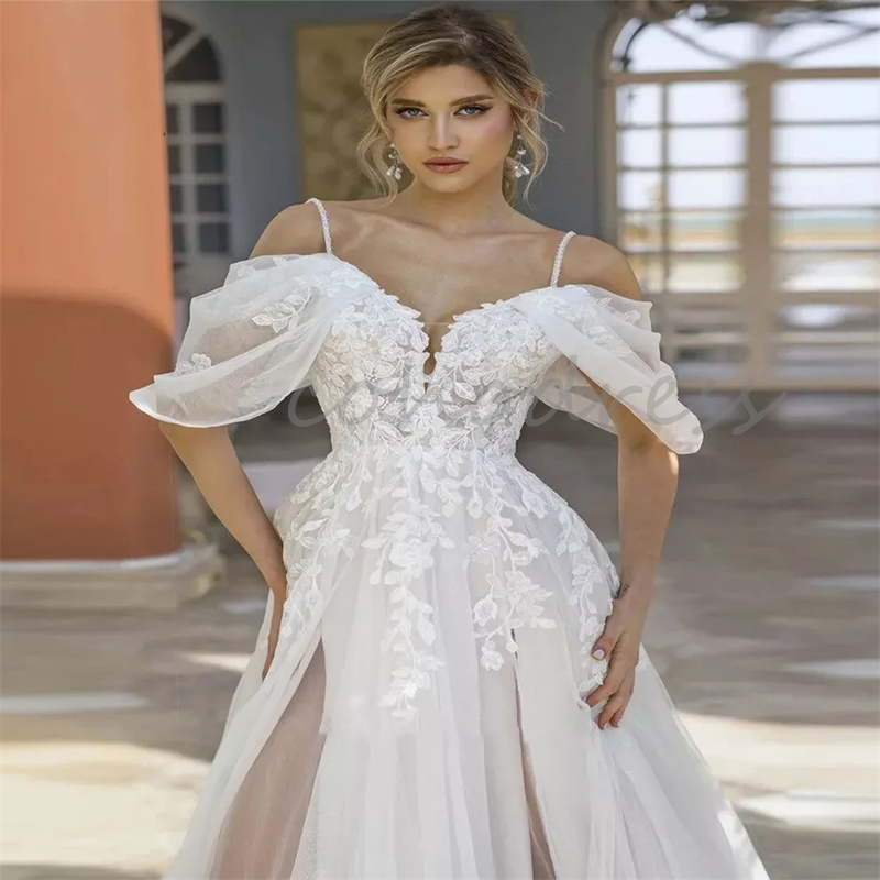 Elvish Boho Wedding Dress With High Slit Spaghetti Straps A Line Tulle Bohemian Bridal Dress Sexy Backless Lace Robe De Mariee 2025 Vestio Novias Celt