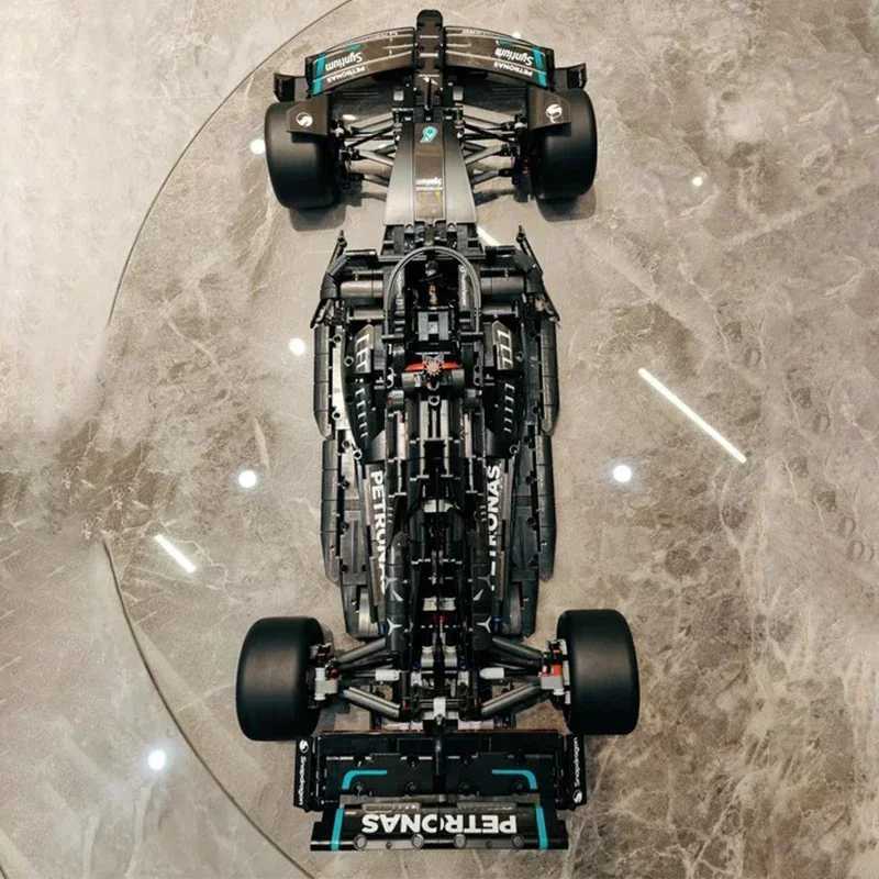 Free shipping 1642Pcs Technical F1 Performance Racing Car Model Building Blocks Set For Adults Bricks Toys Gifts Collection