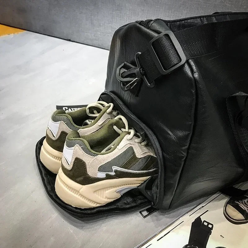 Fitness foreskin leather sports bag mens sports bag fitness yoga travel bag shoulder Sac De sports bag 241220