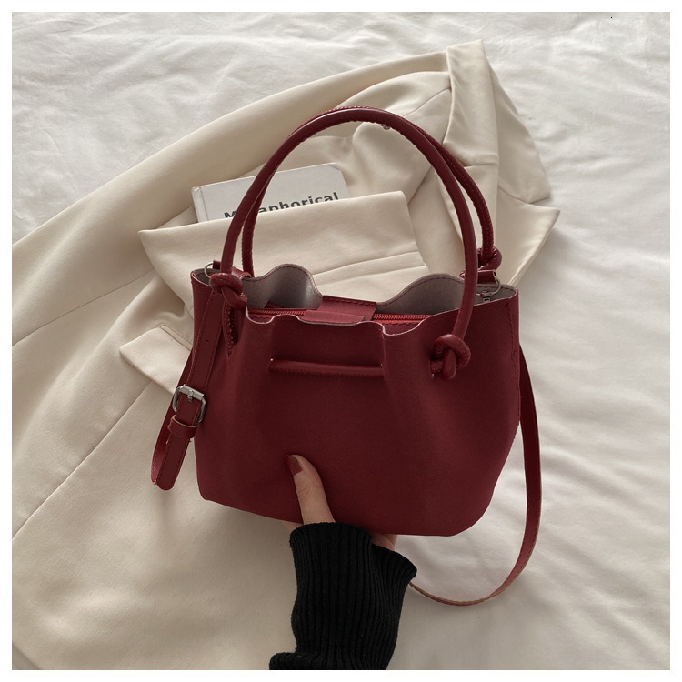 New trendy personalized texture bucket trendy designer temperament fashionable shoulder bag simple frosted shoulder crossbody bag bag