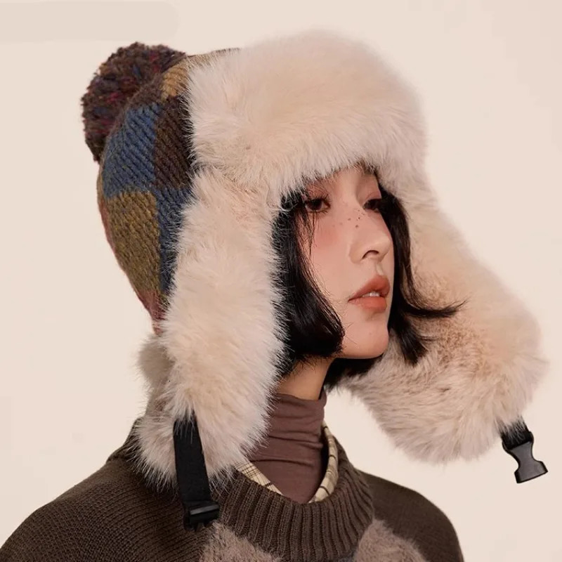 Winter plush plain weave ear protector Lei Feng hat fashionable men and women outdoor cycling windproof and warm Russian hat 241220