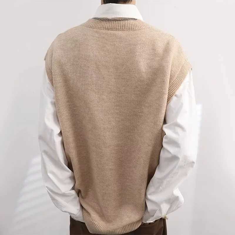 Men Knitted Sweater Vest Solid Color Autumn Winter Sleeveless V-neck Pullovers Male Casual Loose Waistcoat Korean Style KnitwearXJ241221