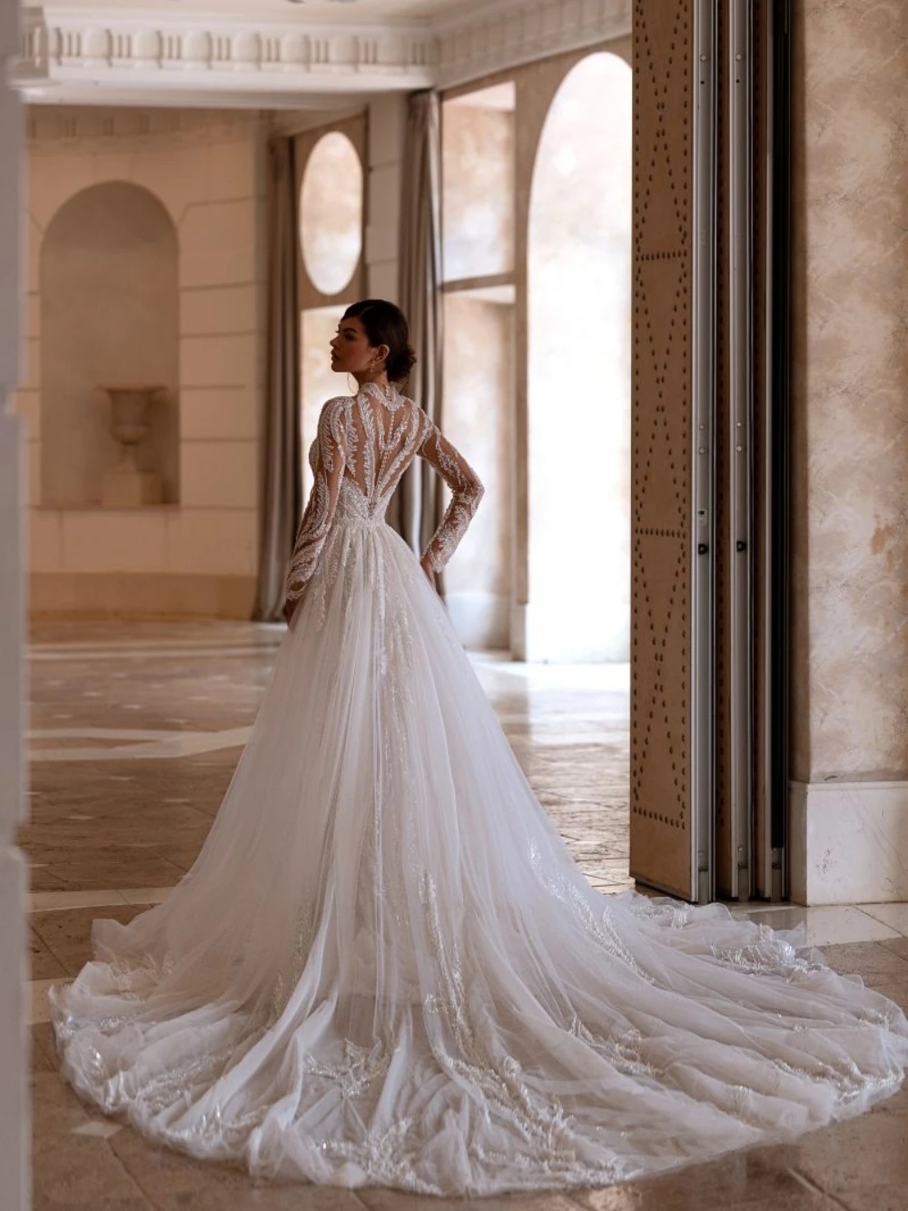 Classic Mermaid Wedding Dresses For Women Jewel Neck Long Sleeves Gown Sequins Appliques Detachable Train Customized Dress