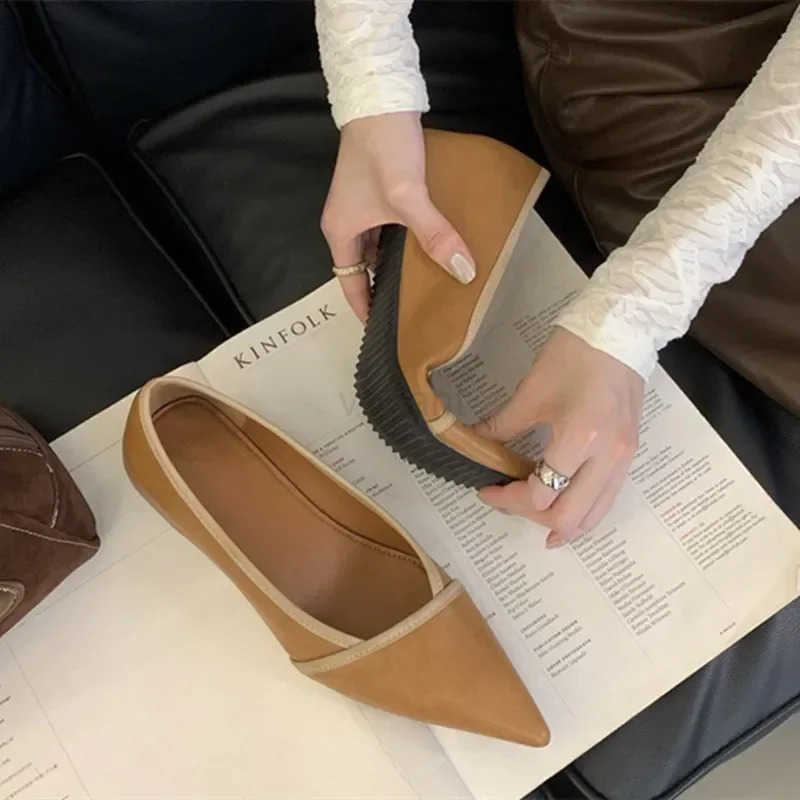 Luxury Designer Elegant Pointed Toe Wen Pumps 2024 Autumn Cfort Soft Leather Wedge Shoes Wen Shoes Off Flats Loafers Z241221