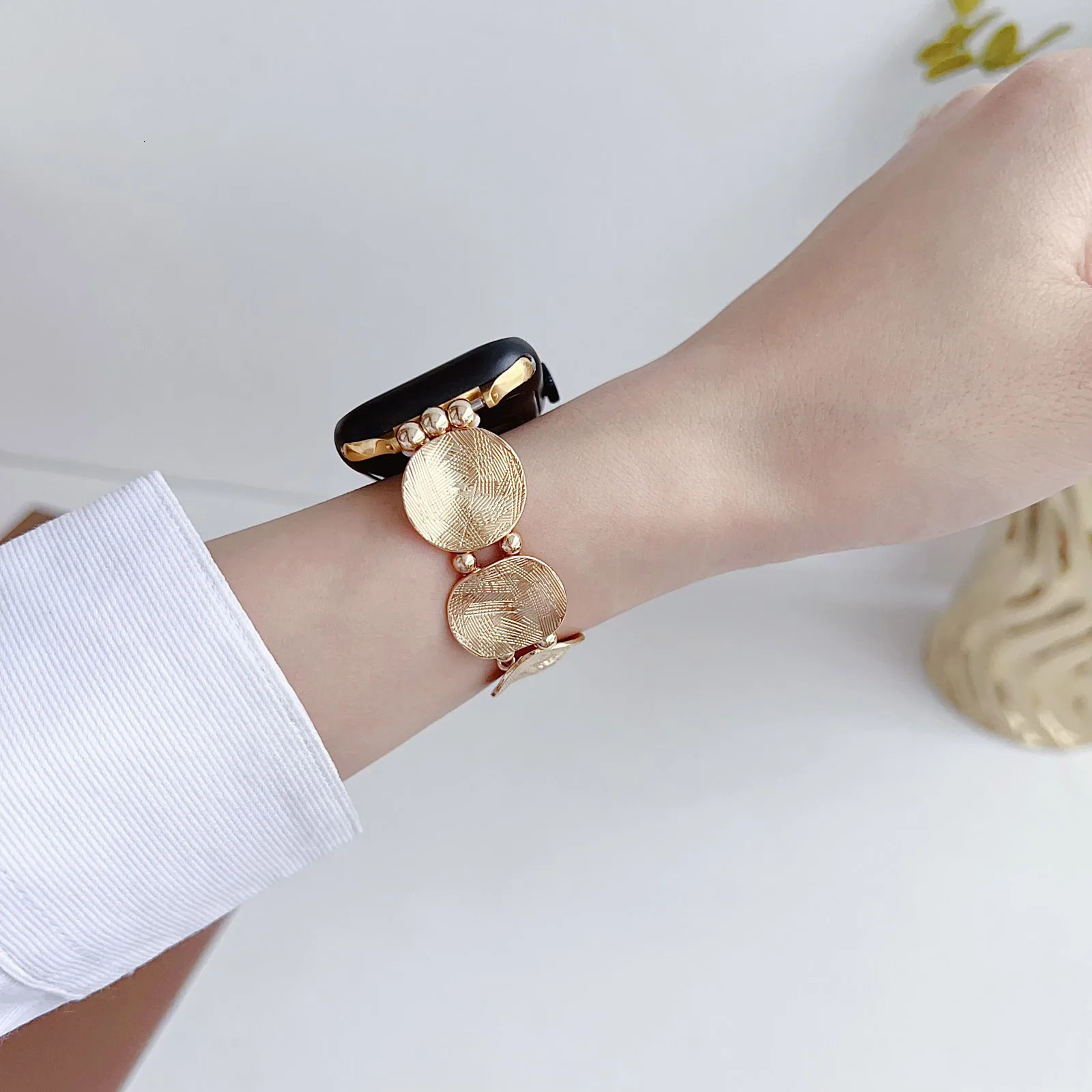 Woman Strap For Watch Band 44mm 41mm 45mm 40mm 42mm 49mm Fashion Gold Metal Bracelet For iWatch Series 9 8 7 SE 6 5 4 3 241220