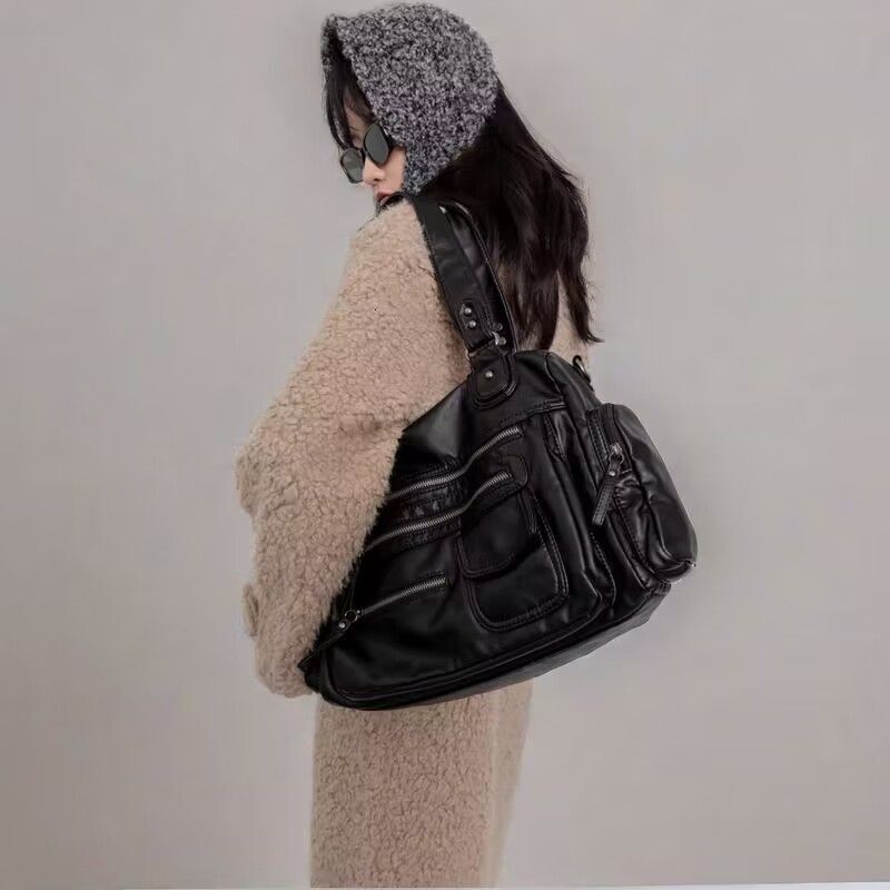 HAEX Punk Women Tote 2024 Trend Large Capacity Crossbody Shoulder Bags Moto Style Multi Pockets Commute Bolso Mujer