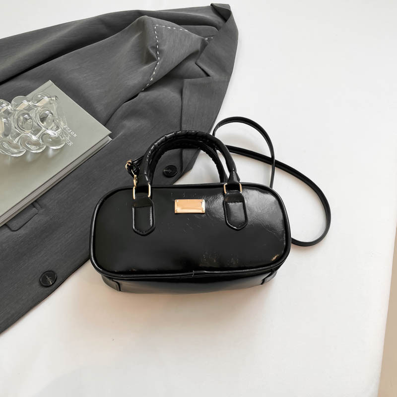 2025 Winter New Women's Handheld Simple Leisure Pillow, Korean Designer's New Fashion Shoulder Bag, Fashion Crossbody Bag