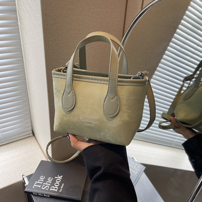 new fashion Korean designer handbag niche simple small square bag high end fashion shoulder crossbody bag bag
