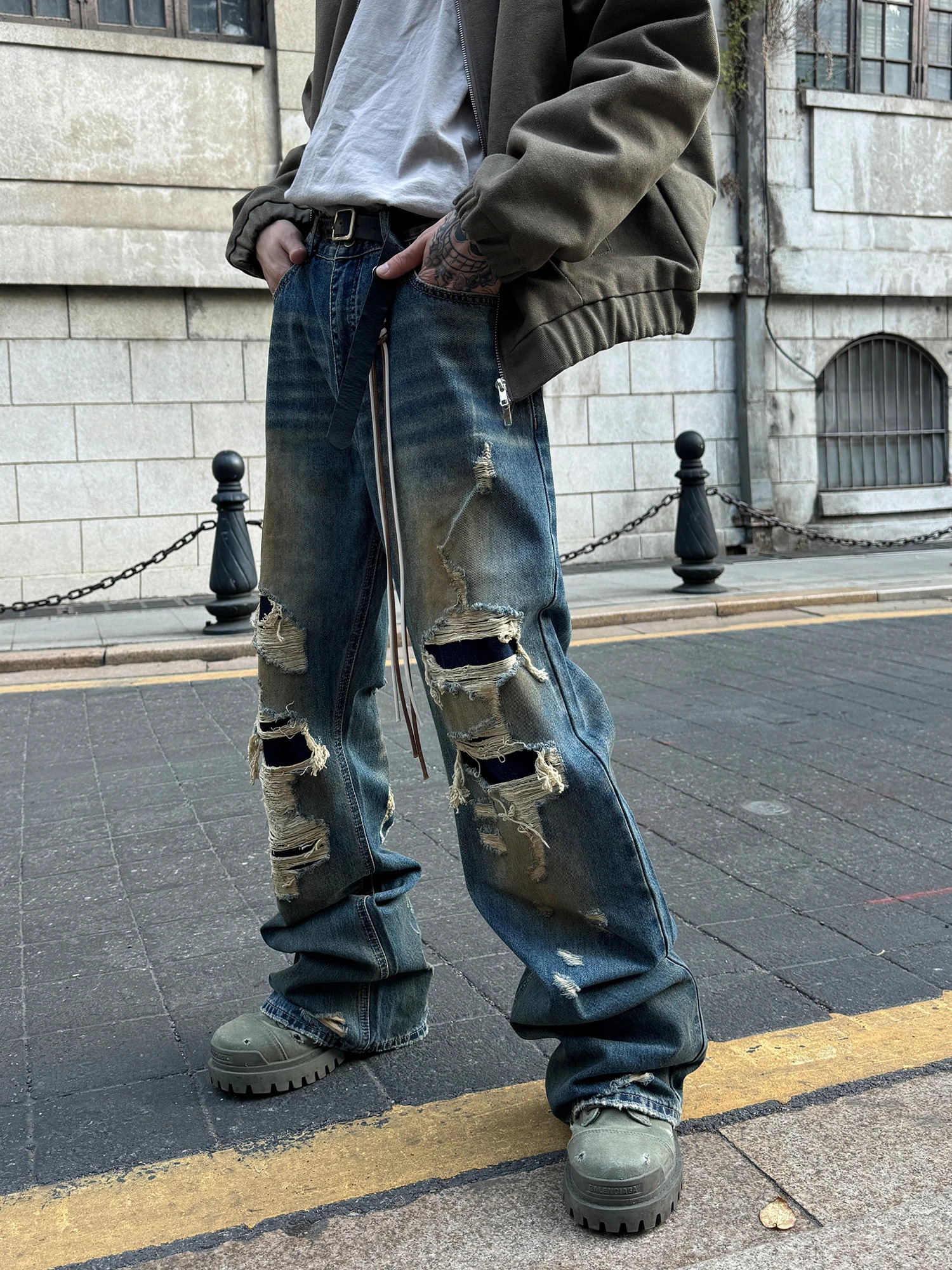 Uncledonjm Vintage Blue Yellow Mud Washed Ripped Jeans Street Wear Men Damaged Fringed 241218