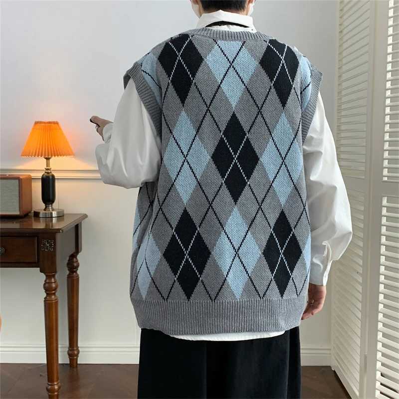 Men 2024 Spring Autumn Vintage Checkered V-neck Vest Male Loose Sweater Tank Tops Mens Plaid Knitted Sleeveless Tops K475XJ241221