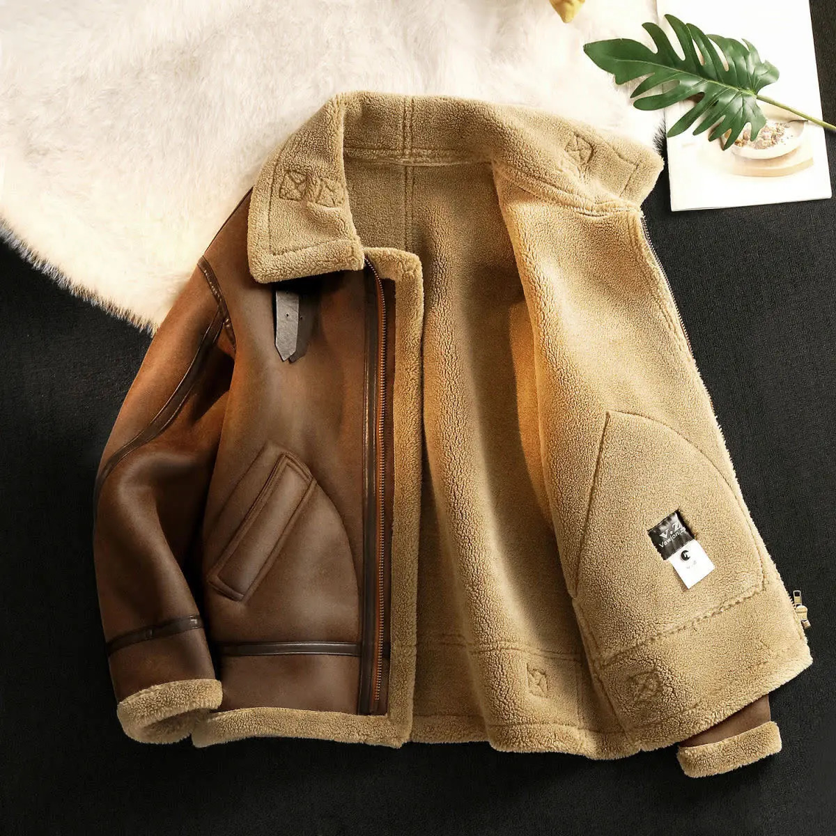 Mens Jacket Autumn Winter Thickening Fur Leather Vintage Jacket Velvet Fashion Coat Man PU Outerwear 241216