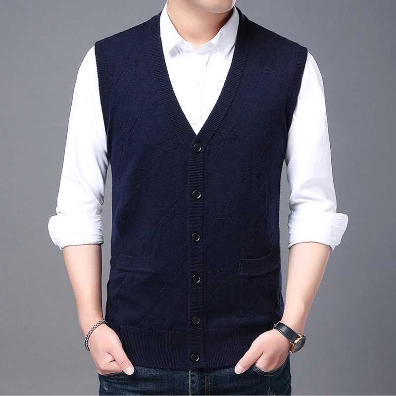 Anti-pilling Top Grade New V Neck Fashion Brand Knit Cardigan Casual Preppy 2024 Autum Sweater Vest Sleeveless Mens ClothingXJ241221