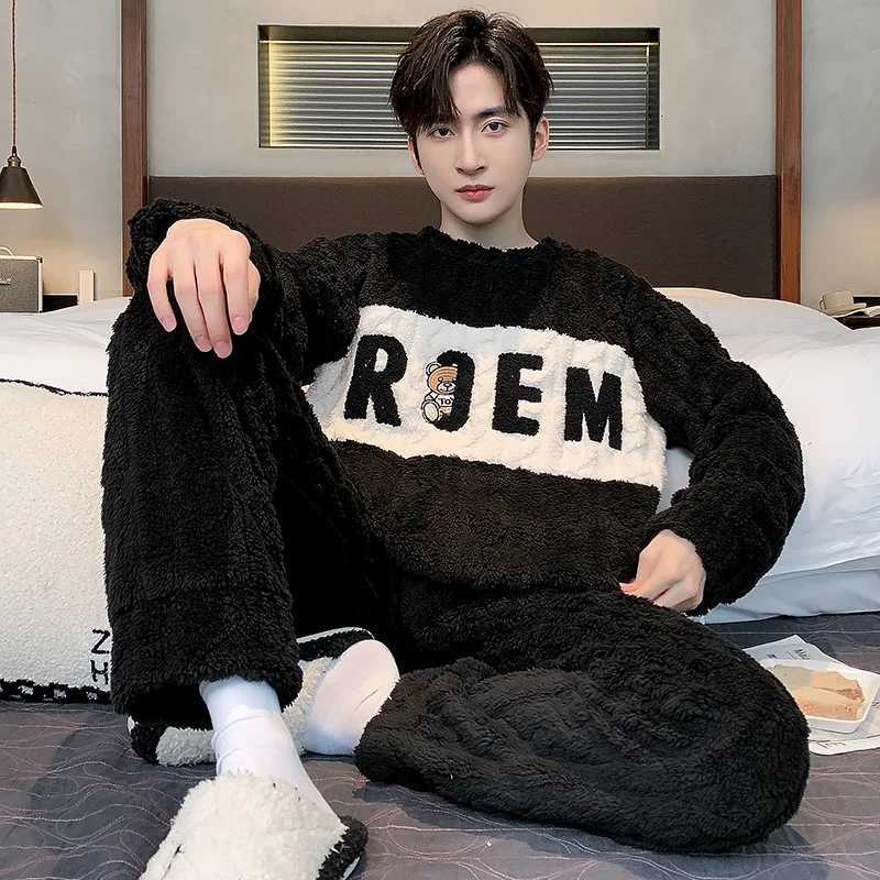 High quality thick warm flannel plus size mens pajamas winter pajamas casual wear fashionable striped pajamas W241221