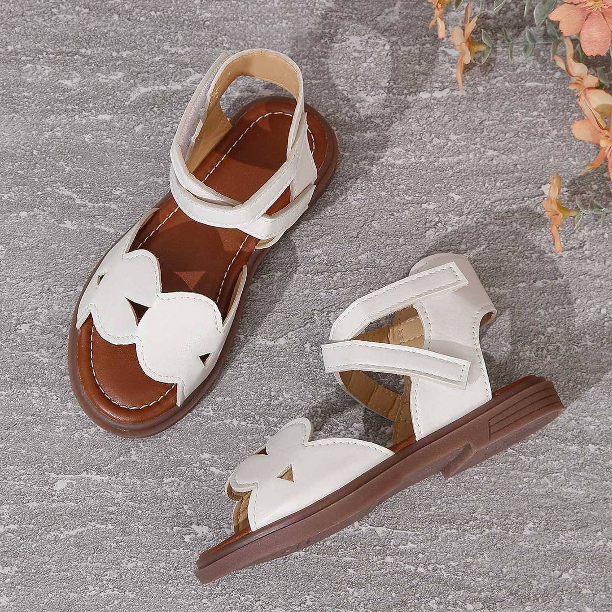 Sneakers Girls sandals new summer medium and large children princess shoes baby soft bottom sandals H241221
