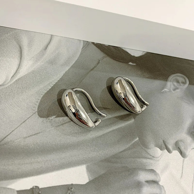 Trendy Metal Shiny Water Drop Earrings Women Ear Cuff Vintage Unique Elegant No Piercing Ear Jewelry 241220