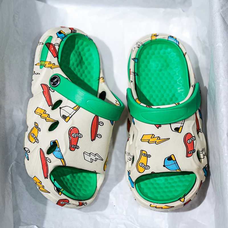 Sneakers Childrens sliders printed on indoor and outdoor non slip soft bottom home graffiti boys and girls treasure stepping on poop sandals H241221