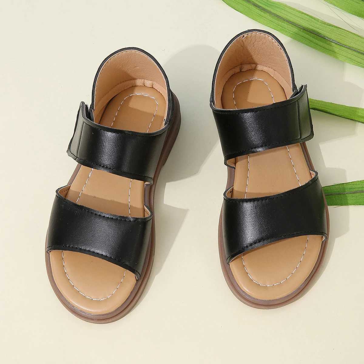 Sneakers Black bag headliner with hollow PU Velcro design flat bottom cute fashionable sandals suitable for various summer festivals H241221