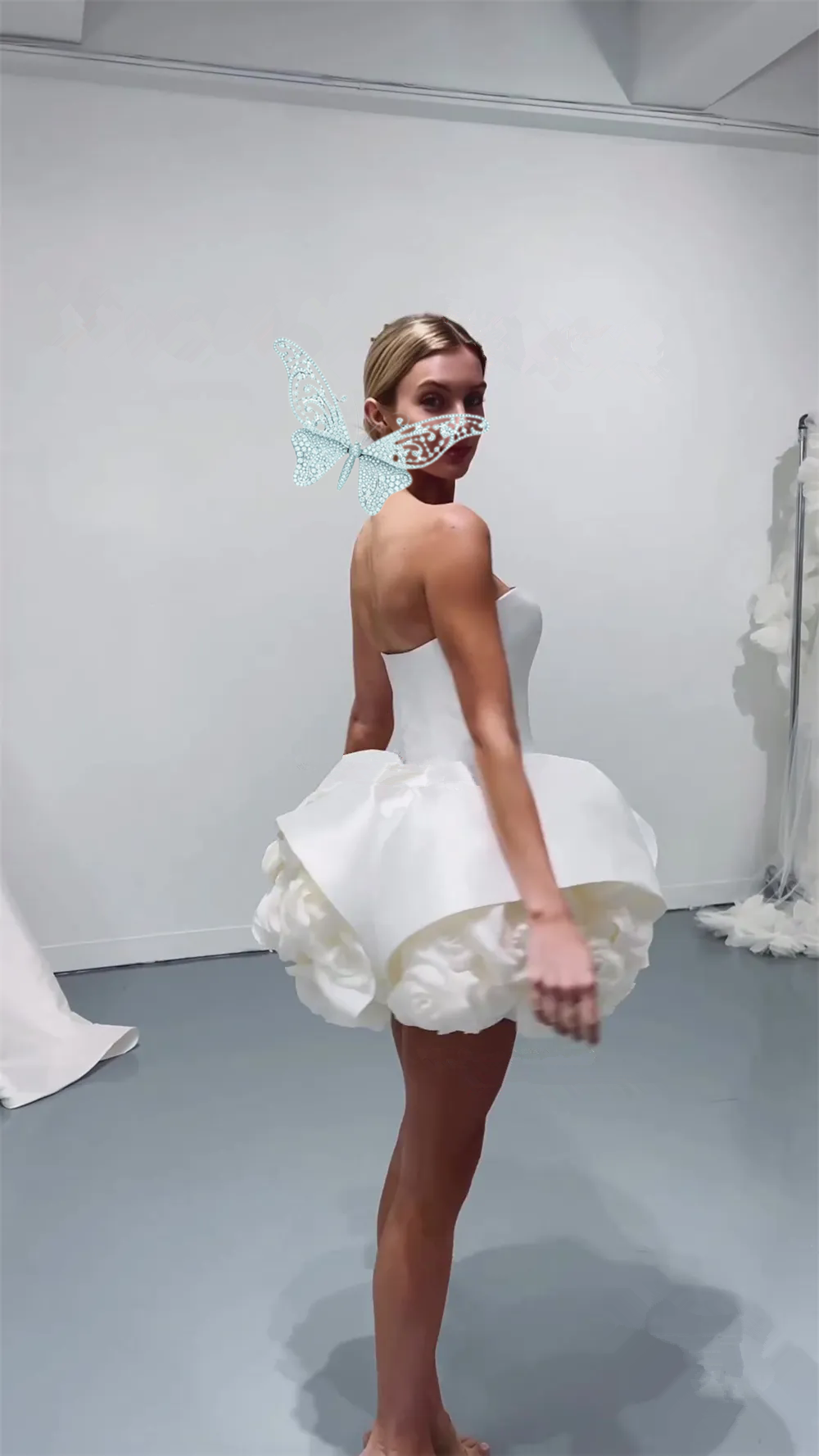 Strapless Zipper Short Prom Dresses Bone 3D Flower Weddings Party Dress Satin Mini Cocktail Evening Gowns For Special Events Vestido De Novia