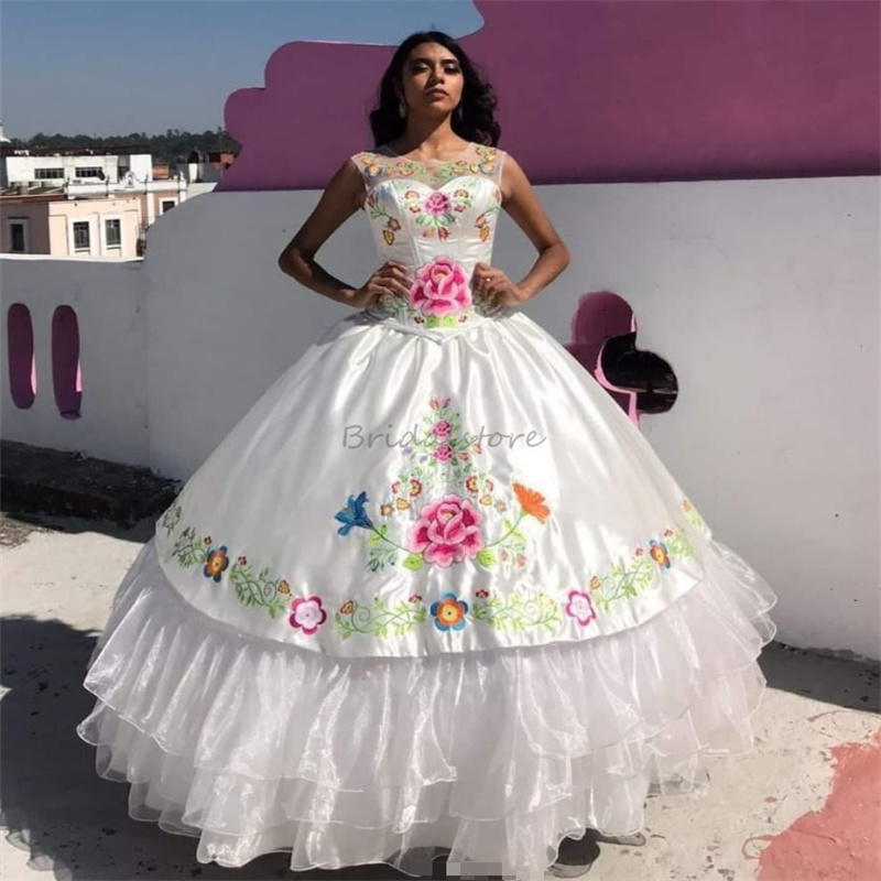 White Mexican Quinceanera Dress Charro Embroidery Flower Birthday Party Cosplay Vestidos De 15 Anos Xv Debutante Halloween Costume Sweet 16 Dress Robe