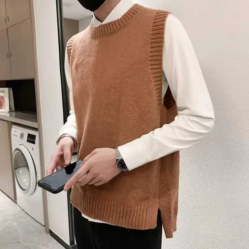 Vest Crewneck Sleeveless Knitted Sweaters for Men Waistcoat Round Collar Business Green Man Clothes Fun Aesthetic Meme Sheap A SXJ241221