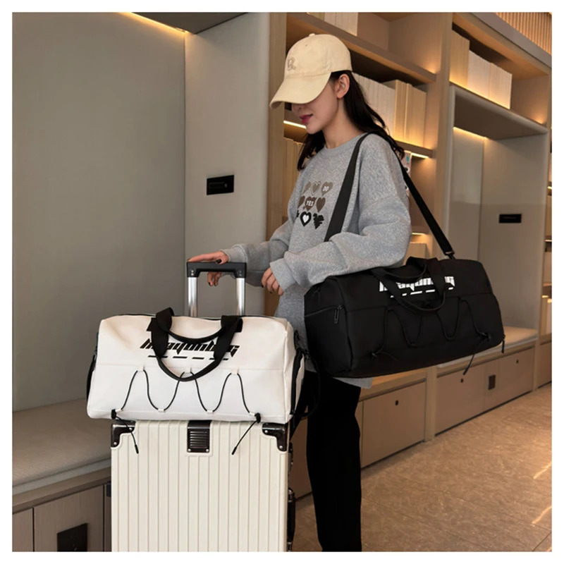 Womens gym sports bag portable handbag fitness travel bag weekend yoga shoe pocket womens shoulder bag outdoor bag mens bag 241220