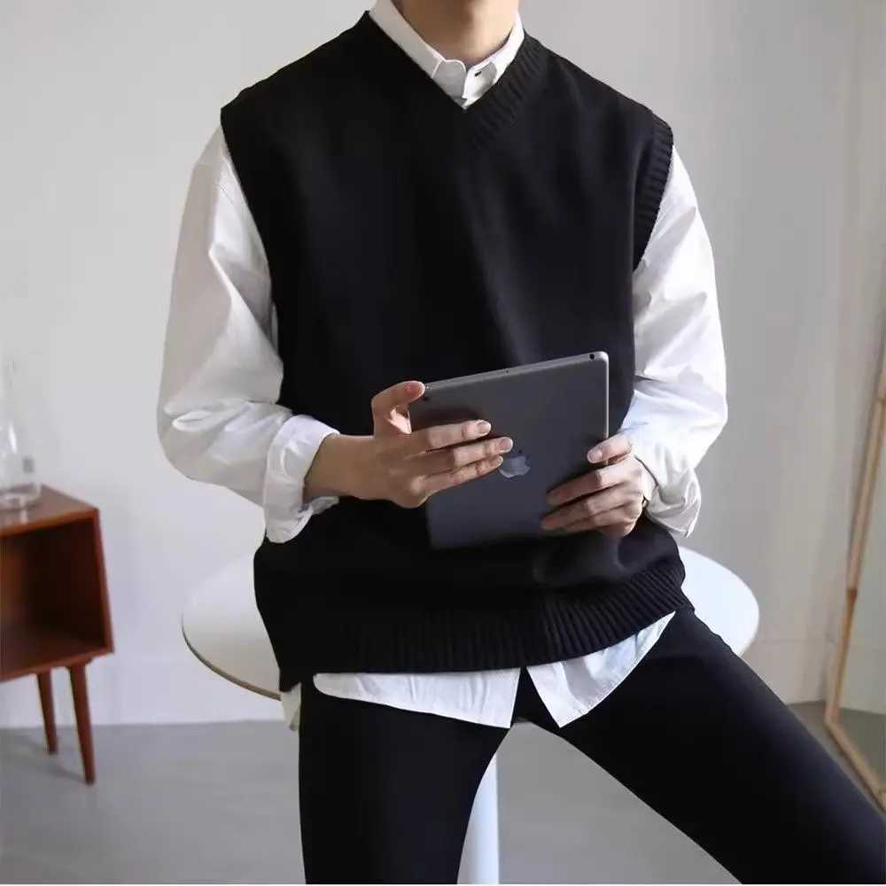 Man Clothes Waistcoat Vest Knitted Sweaters for Men Brown Business Smooth Sleeveless Cotton Knitwears Korean 2024 Autumn WinterXJ241221