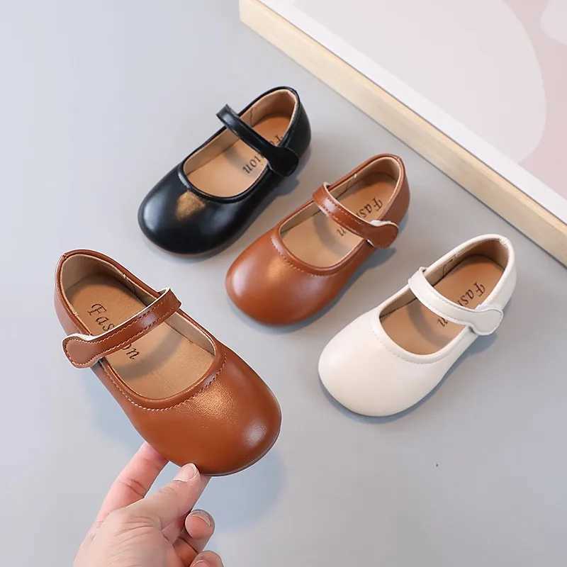 Sneakers Baby Childrens Single Shoes Brown Round Head Leather Boys Girls Baby Leather Shoes Solid Color Soft Non-slip Kids Baby Sandals H241221