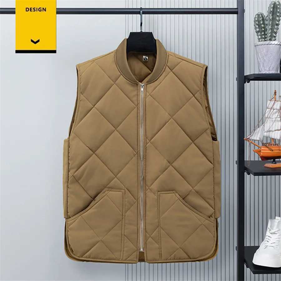 Mens Autumn Winter Warm Vest Sleeveless Jacket Cotton Padded Waistcoat Cargo Work Wear Male Clothes Rhomboid Coat StreetwearXJ241221