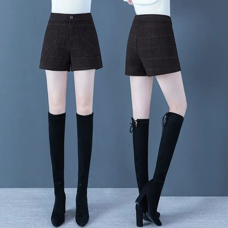 Simplicity Fashion Autumn Women Woolen Plaid Zipper Button Korean Casual High Waist Loose Aline Wide Leg Bootcut Shorts 241218