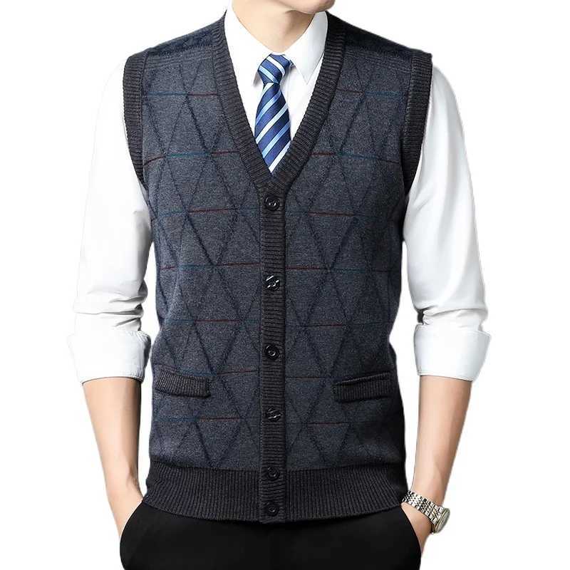 2023 Mens Cardigan Tank Top Business Leisure Fashion Knitted Sweater Warm V-neck Tank Top with PocketsXJ241221