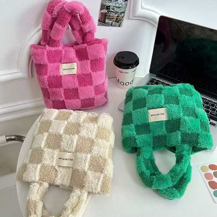 Autumn Winter Plush Women s New Large Capacity Trendy Commuter Multifunctional Designer Outdoor Handbag Trendy Shoulder Bag bag