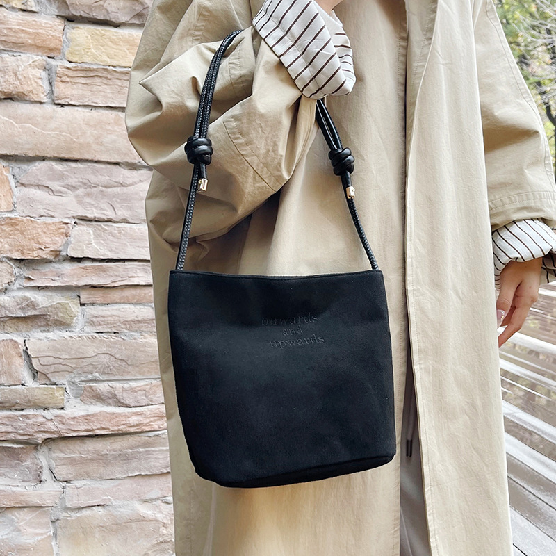 Autumn and winter suede new women s designer handbag trendy crossover super hot shoulder bag bucket bag bag